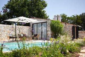 VILLA SINGOLA A POLIGNANO A MARE