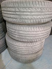 gomme con cerchi per yaris del 2009