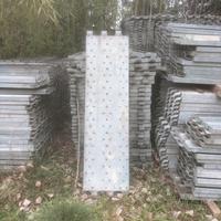 Tavole metalliche per ponteggio 