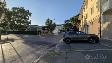 MAGAZZINO A PRATO