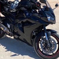 CARENE GT ORIGINALI Yamaha FZ1 FAZER - da riparare