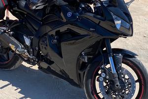 CARENE GT ORIGINALI Yamaha FZ1 FAZER - da riparare