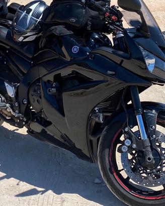 CARENE GT ORIGINALI Yamaha FZ1 FAZER - da riparare