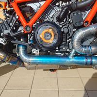 KTM SUPER DUKE SUPERDUKE 1390 CON 2000 KM