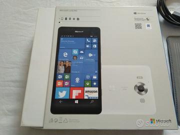 Lumia 950 3gb/32gb anche per Nokia 3650 completo