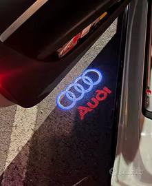 Luci cortesia sottoporta LED Logo Audi