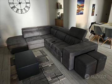 Divano angolare 5 posti con pouf e letto
