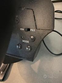 Thrustmaster T150 Ferrari volante e pedaliera PS
