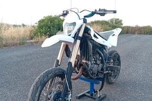 Husqvarna 125 Leggere descrizione 