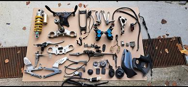 Ricambi Yamaha R1 98 99