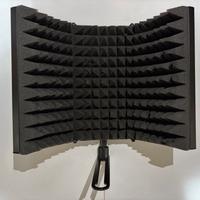 Pannello fonoassorbente per microfono