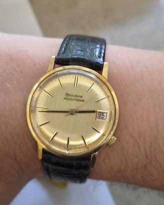 Buola Accutron oro 18k