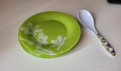 Set piattini + poggiaposate