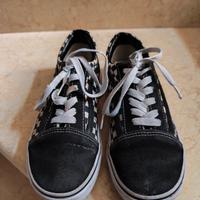 scarpe modello Vans 