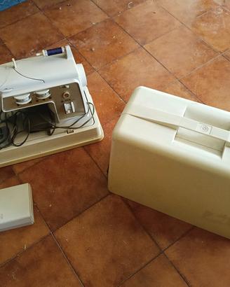 macchina da cucire Singer 740