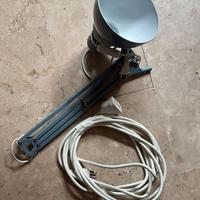 Lampada da tavolo IKEA con braccio regolabile – Ot