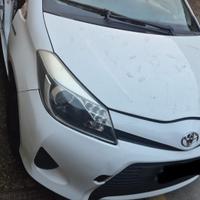 Muso anteriore Toyota Yaris Hybrid 2017