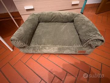 Cuccia/divanetto per cani e gati