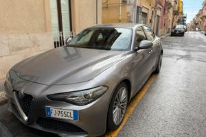 Alfa Romeo Giulia 2.2 180cv AT8 Super