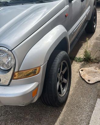 Jeep cherokee 2.8 crd kj diesel