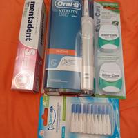 Spazzolino elettrico oral b vitality e accessori