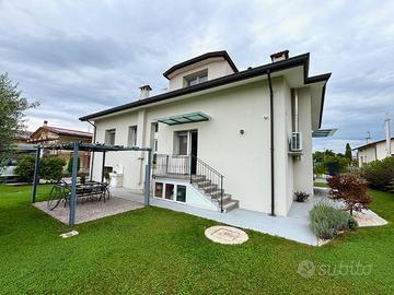 CASA INDIPENDENTE TRICAMERE: sicura, ristruttur...