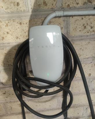 Tesla connettore