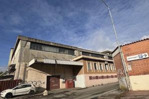 Immobile in asta di 974 m² a Oleggio