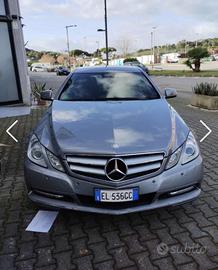 MERCEDES-BENZ E 220 CDI Coupé BlueEFFICIENCY