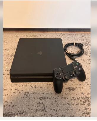 PLAYSTATION 4