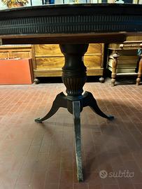 Tavolo antico rotondo