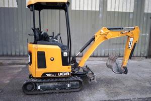 miniescavatore JCB 18 Z-1 2010 peso 17,5 Q.li 