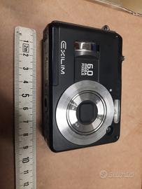 CASIO Fotocamera Digitale 