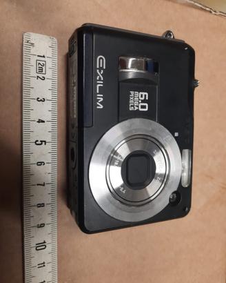 CASIO Fotocamera Digitale 