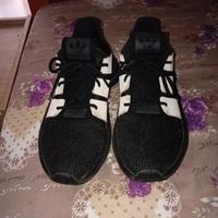 scarpe Adidas .