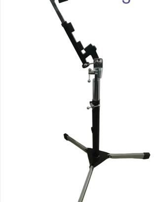 Supporto per chitarra elettrica con snodo