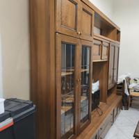 armadio e parete attrezzata  