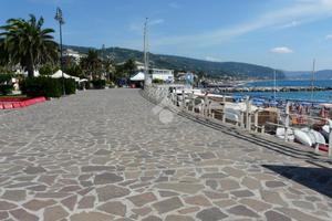 NEGOZIO A LAVAGNA
