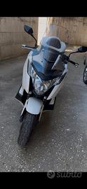 Honda integra 700