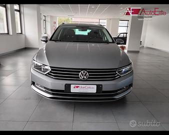 VOLKSWAGEN Passat Variant 2.0 TDI DSG Busine U9578