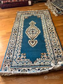 Tappeti persiani o uzbeki
