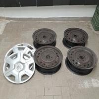 cerchi+borchie toyota yaris 14"