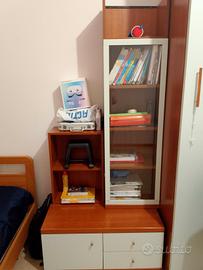  vetrina con cassetti 