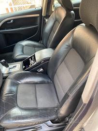 Volvo v70 sw anno 2008 leggi bene
