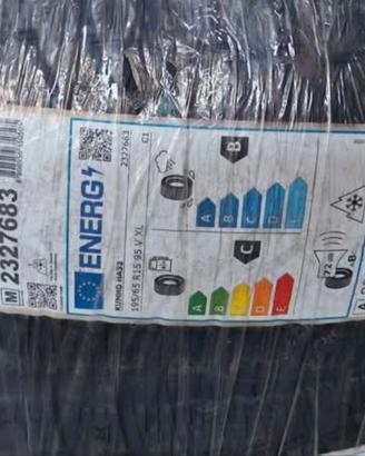 195/65 R15 Kumho 4 stagioni