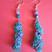 orecchini realizzati a uncinetto 