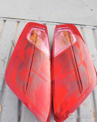 coppia stop posteriore fiat grande punto