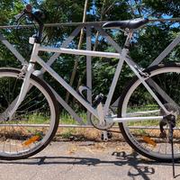 Bicicletta No Elettrica Bianca Shimano Slim Bike