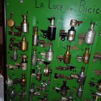 collezione di dinamo e fanali  