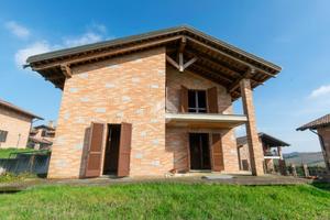 VILLA SINGOLA A CASTELLETTO MERLI